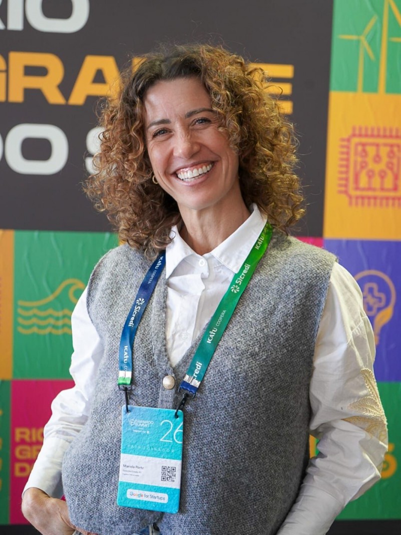 Mariela Portz | Secret&aacute;ria-adjunta